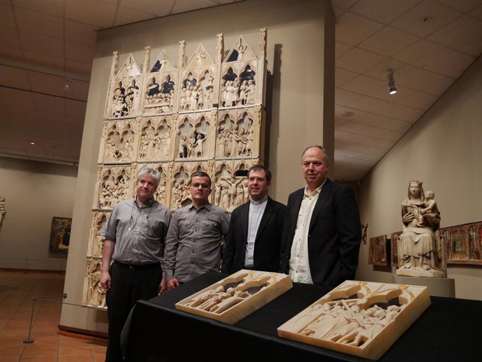 Facsímil del Retaule de la Passió, Mort i Ressurrecció de Jesús de Bernat Saulet