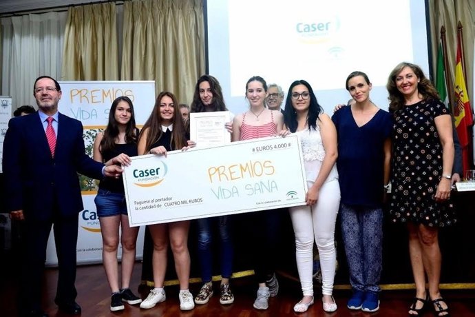 Alumnos del IES Guadalquivir reciben su reconocimiento