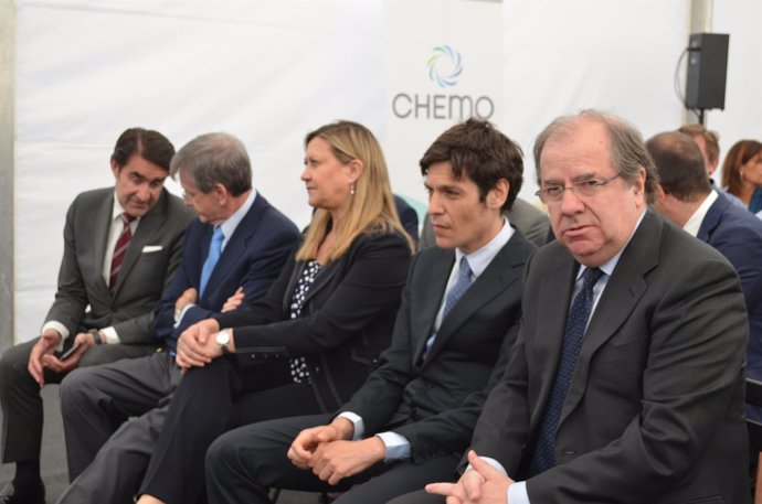  León: Herrera En La Inauguración De Chema