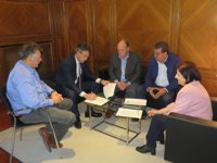 Diputación de León apoyará el funcionamiento de la Lonja mediante el convenio firmado con las Juntas Agropecuarias