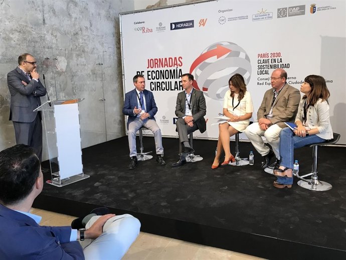 Espadas, durante las jornadas de economía circular