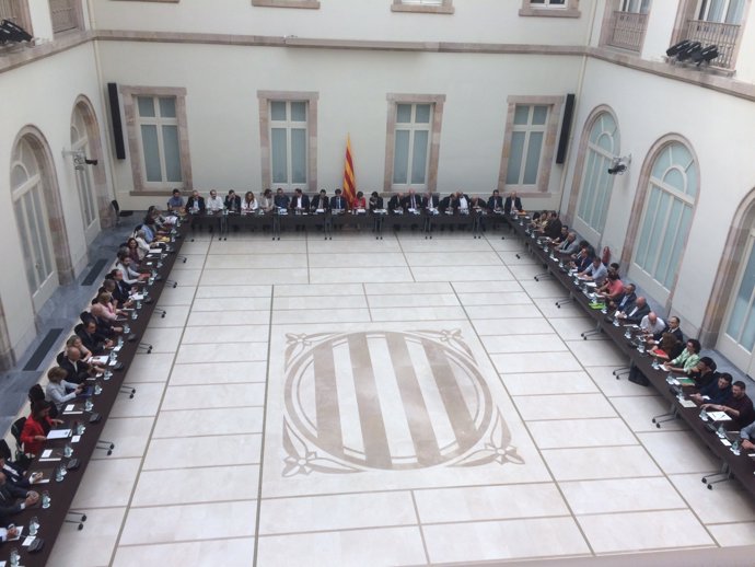 Reunió de l'Pacte pel Referèndum en el Parlament