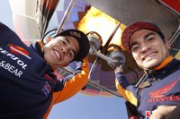 Marc Márquez y Dani Pedrosa viajan a Montmeló en globo