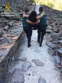 La Guardia Civil rescata a una senderista de 35 años herida en un paraje de la alquería de El Gasco (Cáceres)
