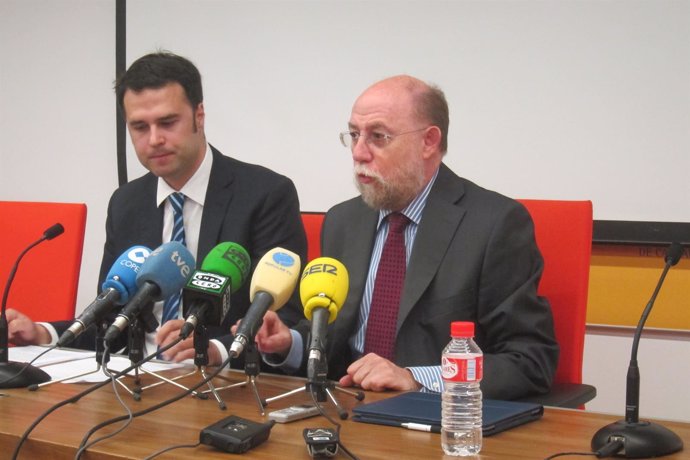 José Antonio Campos y Vicente Alonso, del Sindicato Médico                     