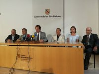 Las navieras de mercancías incrementan un 37% el espacio de bodega para garantizar los suministros en Baleares