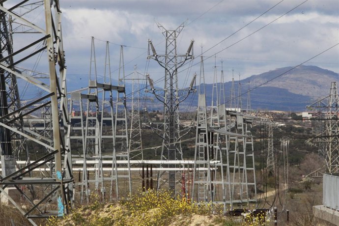 Electricitat, energia, cables, torres elèctriques, corrent