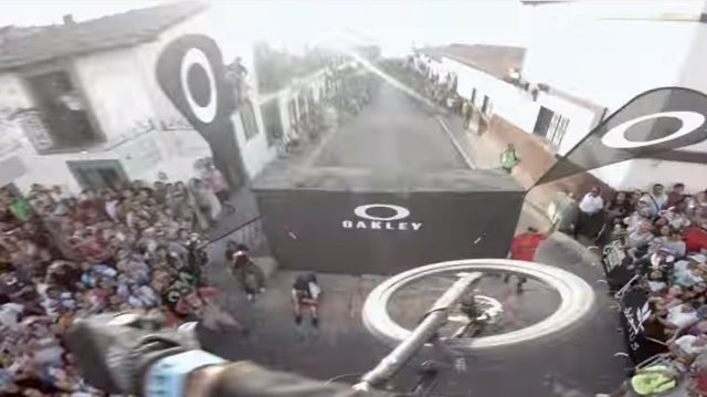 Rémy Métailler en la prueba Down Puerto Vallarta de ciclismo extremo