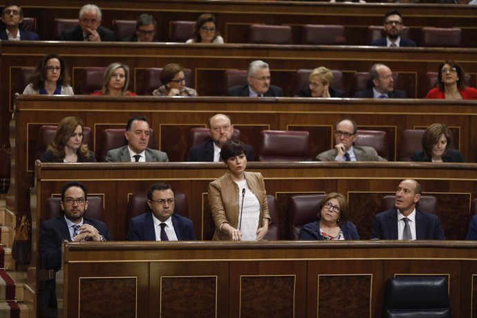 Isabel Rodríguez en la sesión de control al Gobierno en el Congreso