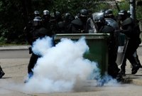 La Guardia Civil pide perdón a unos bañistas afectados por gases lacrimógenos usados en un entrenamiento