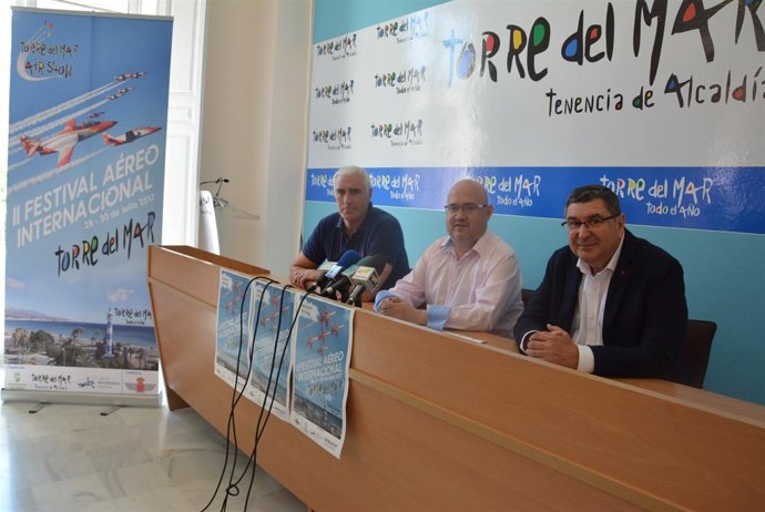 Torre del mar air show segundo festival