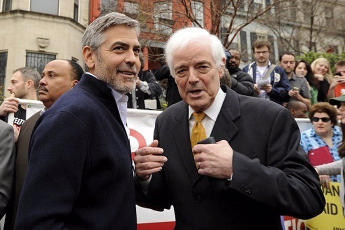 Image #: 17295381    Actor George Clooney (C) joins his father Nick Clooney (R) 