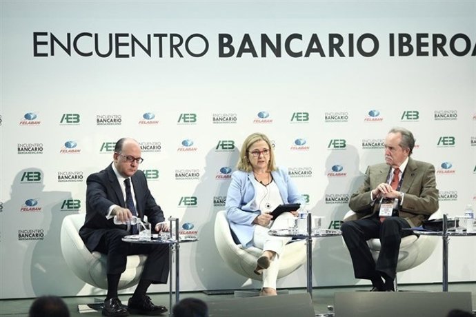 La secretaria de Estado de Economía, Irene Garrido.