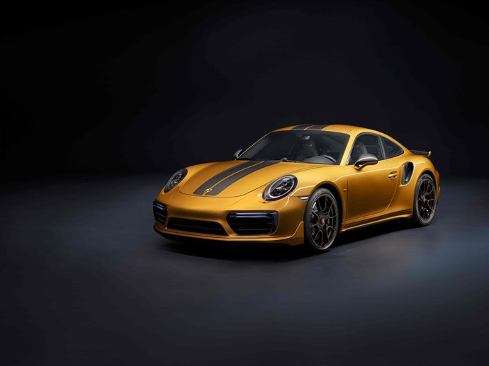  Porsche 911 Turbo S Exclusive Series 