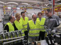 Schindler es una empresa "ejemplar" que aporta "calidad" a la economía aragonesa, afirma Lambán