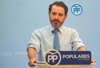 El PP afirma que Susana Díaz "ha ayudado" a que en Málaga haya "más camas sanitarias privadas que públicas"