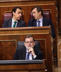 Mariano Rajoy, pensando