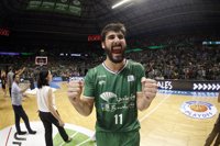Dani Díez renueva un año con el Unicaja más otro opcional