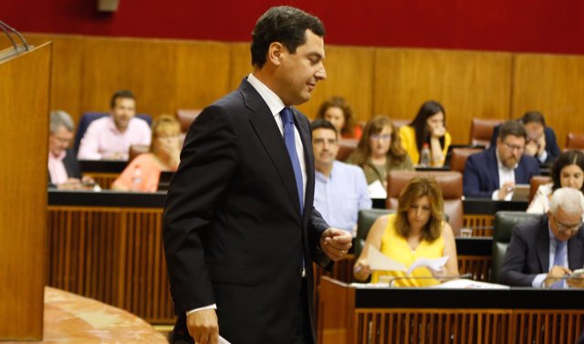 Juanma Moreno, en el debate en el Parlamento andaluz este miércoles