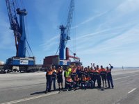 El tercer día de paros en la estiba vuelve a paralizar la actividad del Puerto de Santander