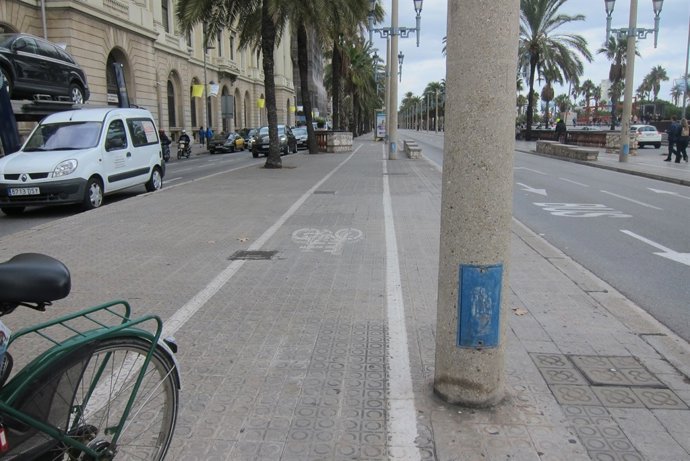 Carril bici de barcelona, bicicleta, mobilitat