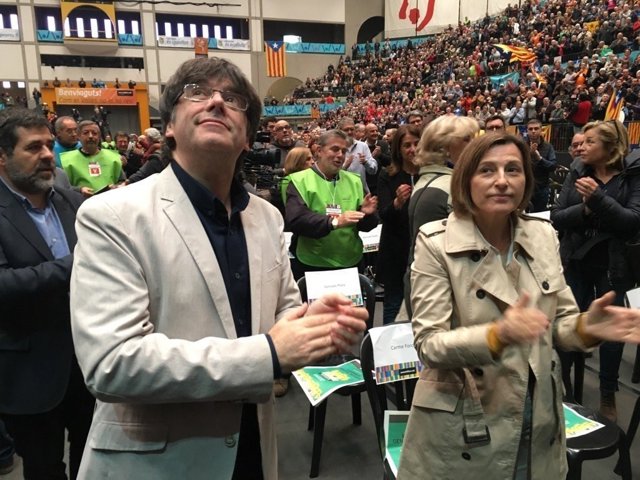 Carles Puigdemont y Carme Forcadell
