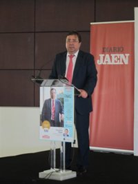 Fernández Vara sostiene que el PSOE no tiene que acercarse a Podemos sino a los votantes de la formación morada