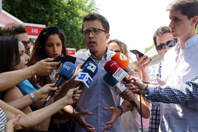 Iñigo Errejón, dirigente de Podemos, en la Feria del Libro