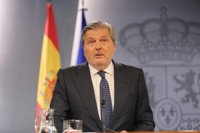 El Gobierno avisa a Puigdemont de que recurrirá "cualquier actuación" que pase del anuncio del referéndum a los hechos