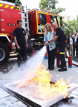 Nota Y Fotos: Cifuentes Presenta La Campaña #0Incendios Para La Prevención De In
