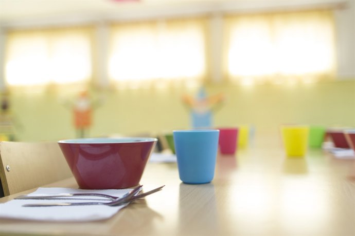 Col·legi, escola, primària, infantil, nen, nena, nens, menjador escolar