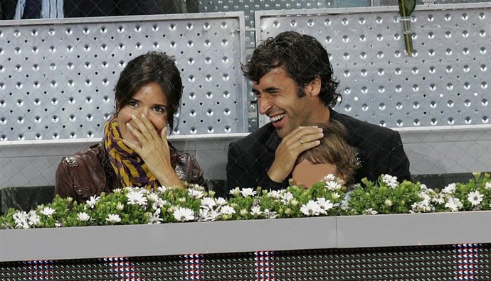 Raúl y su mujer/EuropaPress