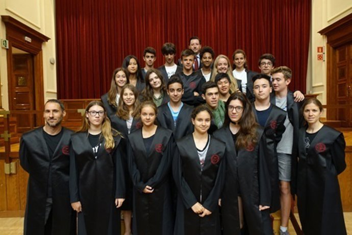Campanya de l'Icab sobre ciberassetjament amb estudiants                     