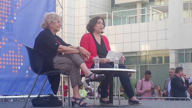 Manuela Carmena y Ada Colau, alcaldesas de Madrid y de Barcelona