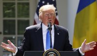 Trump se ofrece a dar su versión de las reuniones con Comey bajo juramento