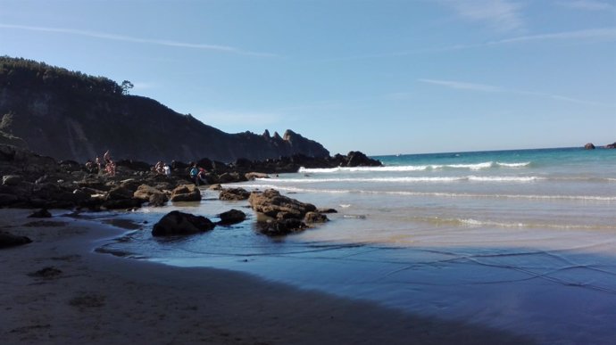 Playa, verano, sol, calor,  turistas, asturias. Playa de Aguilar