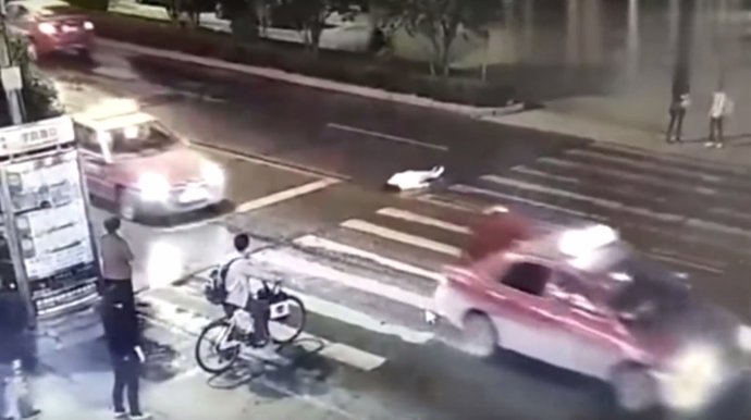 Captura del vídeo que muestra el doble atropello