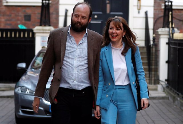 Nick Timothy y Fiona Hill, jefes de Gabinete de Theresa May