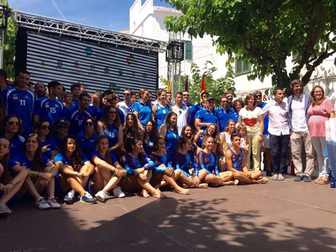 Gonyalons con el deporte de Menorca