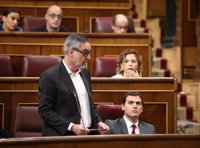 Cs critica "el sesgo" de las mociones contra Rajoy y Cifuentes y las considera "una actuación circense"
