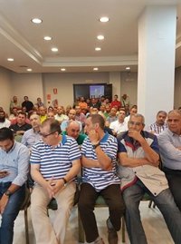 Los comerciantes fronterizos de Melilla convocan huelga con el cierre de sus negocios tres días