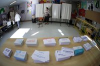 Macron y Le Pen votan en las legislativas