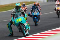 Mir reforça el liderat amb Moto3 amb una lluitada quarta victòria