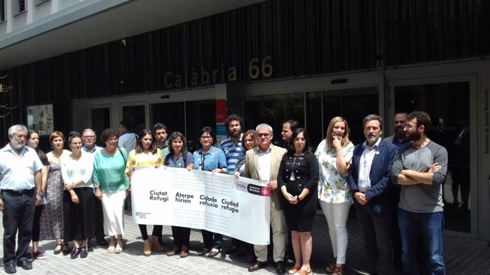 Participantes en las jornadas 'Ciudades Refugio' celebradas en Barcelona