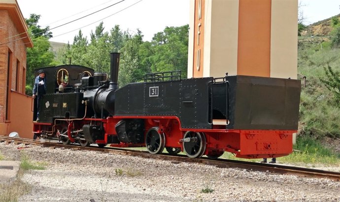 La locomotora de vapor número 31 ha sido restaurada en el taller de empleo.