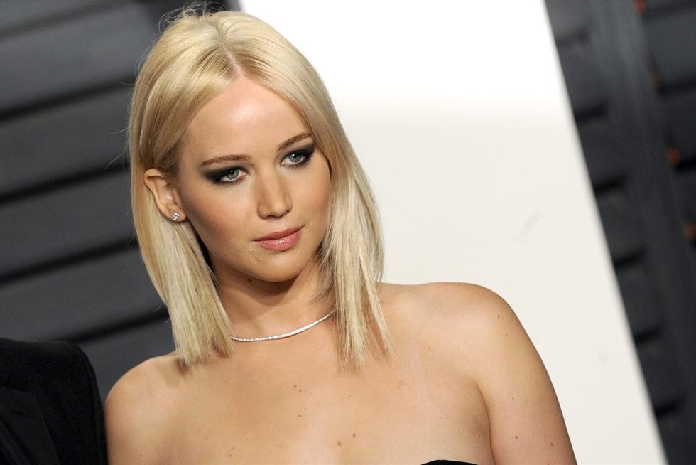 JENNIFER LAWRENCE
