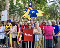 Centenares de personas arropan a Nuet en su declaración en el TSJC