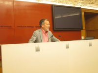 Hernández acusa al gobierno de Santiago de "equidistancia" ante protestas okupas