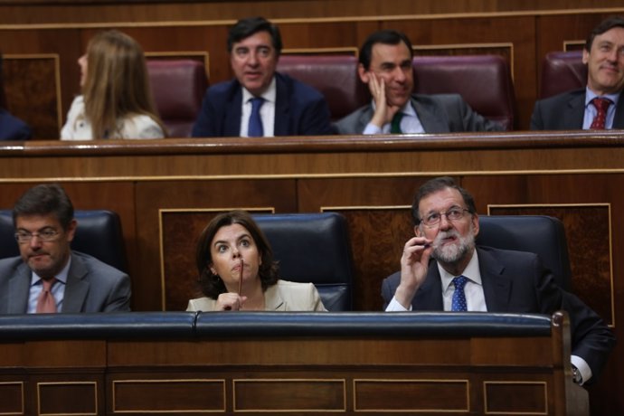 Rajoy y Santamaría en el debate de Presupuestos en el Congreso