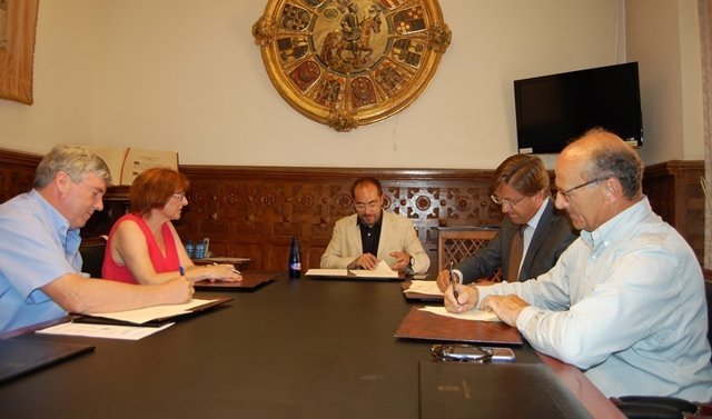 Soria: Rey (C) con los Grupos de Acción Local